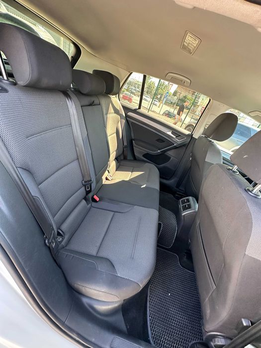 Продам Volkswagen Golf 2012 рік можлива розстрочка,кредит,обмін!