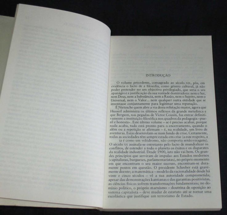 Livro A Filosofia do Século XX François Châtelet