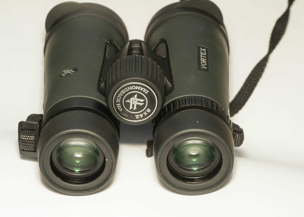 Lornetka Diamondback HD 8×42 mm