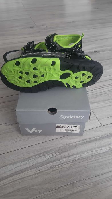 Sandaly rozmiar 34 Victory