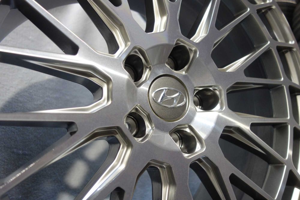 Nowe Alufelgi 19" 5x114,3 Hyundai Ioniq IX35 Kona Tucson Srebrne 728