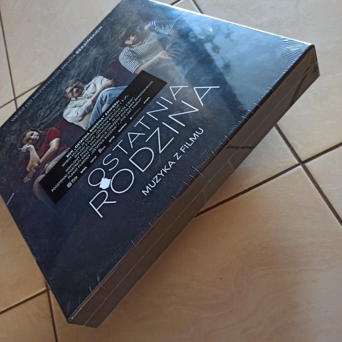 Box: Ostatnia Rodzina 3xLP+7"+2xCD; mint/folia