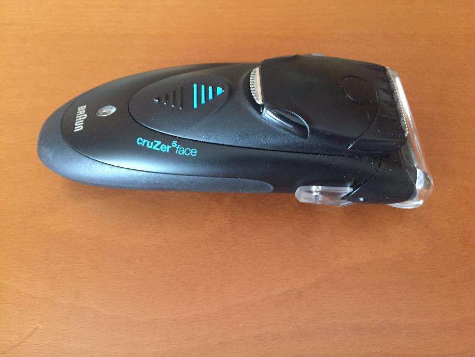 Máquina de Barbear Braun Cruzer 5 Face