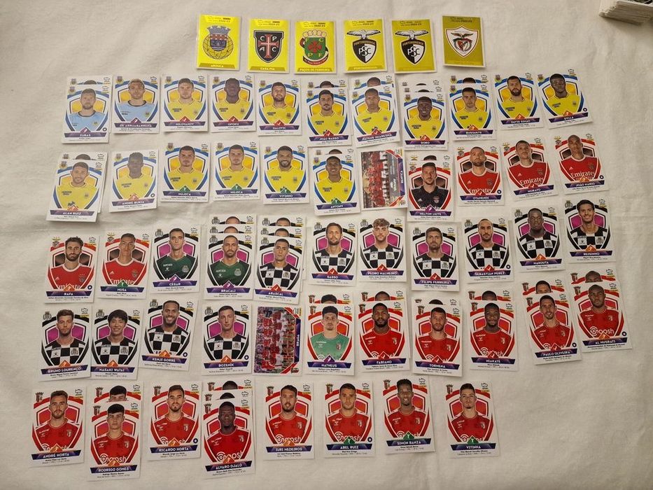 Vendo cromos da liga BWIN 22-23. 0,20 cêntimos por cromo.