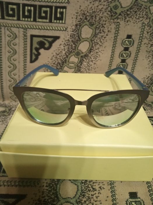 Очки жиночи сонцезащитни GUESS GU 7448 10 c б/в