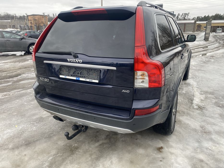 Volvo xc 90 повний привід