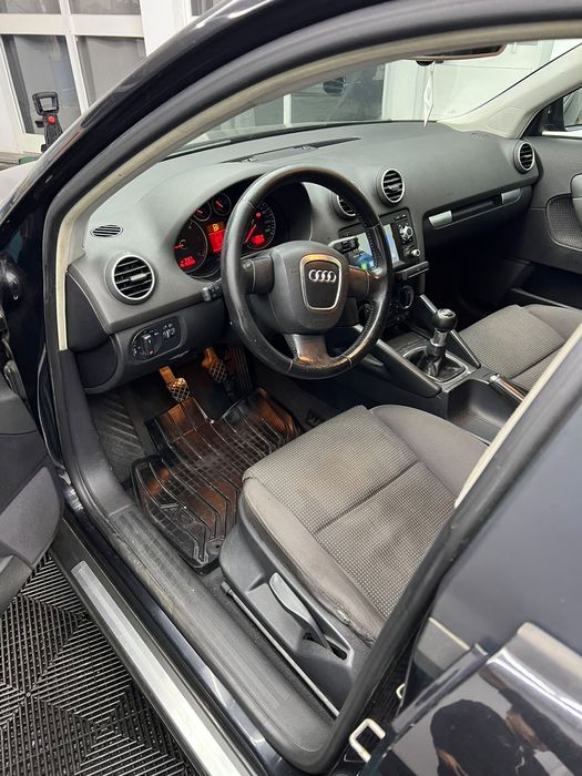 Audi A3 2.0 SportBack — photo 5