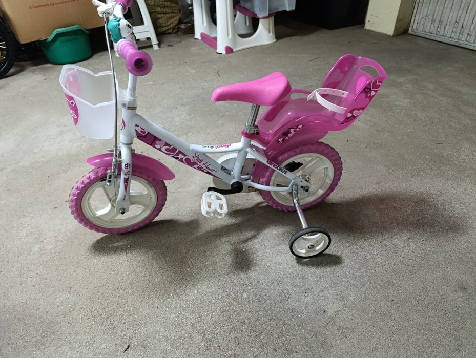 Vendo bicicleta de menina + trotinete