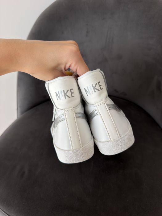 Кросівки жіночі, Nike Blazer Mid 77 (розмір 37,5) 23,5 см ОРИГІНАЛ
