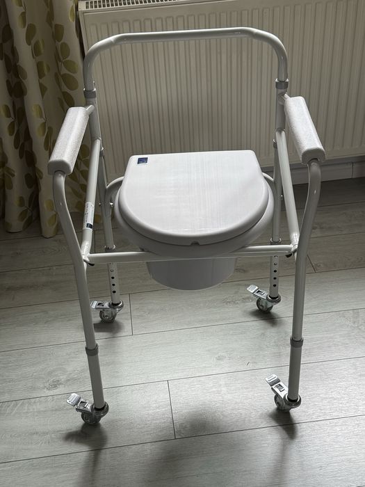 Krzesło toaletowe (wc przenośne )