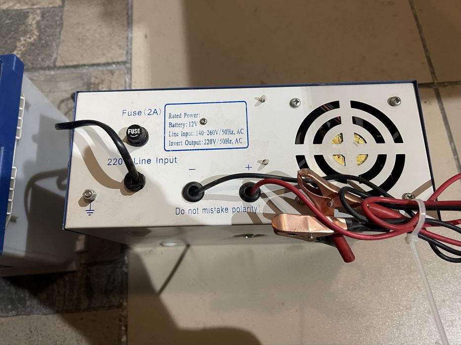 Інвертор з функцією заряджання АКБ + АКБ Bosch 95 ah.