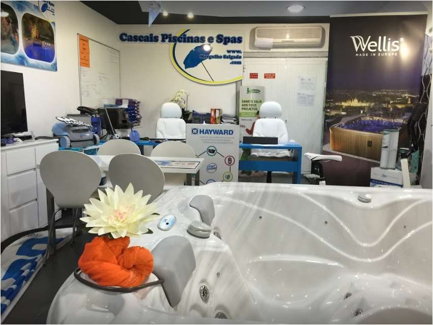 escada partida piscina degraus antiderrapante, cascais piscinas e spas