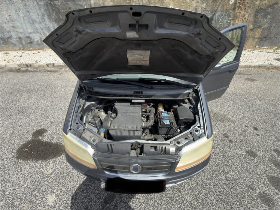 Fiat Ideia 1.3 2004 Gasolina