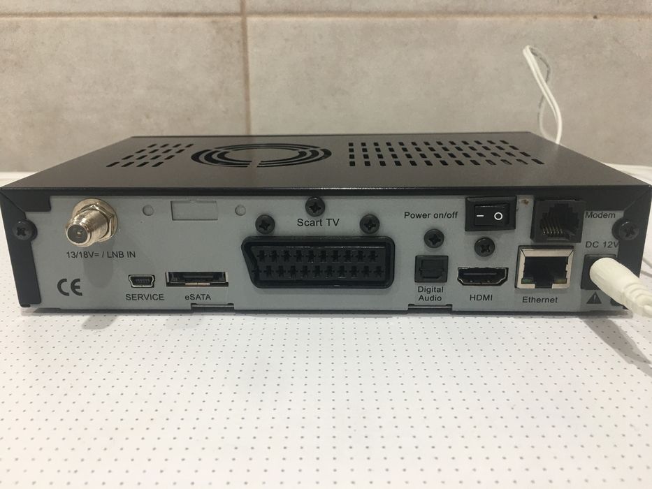 Спутниковый тюнер , ресивер DreamBox  DM500 HD