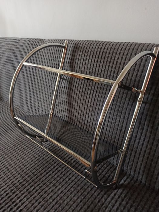 Półka ścienna łazienkowa