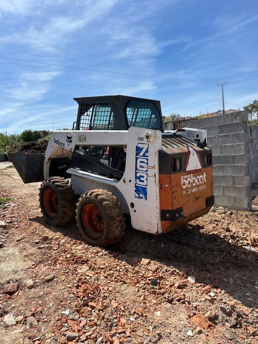 Maquina Bobcat 763