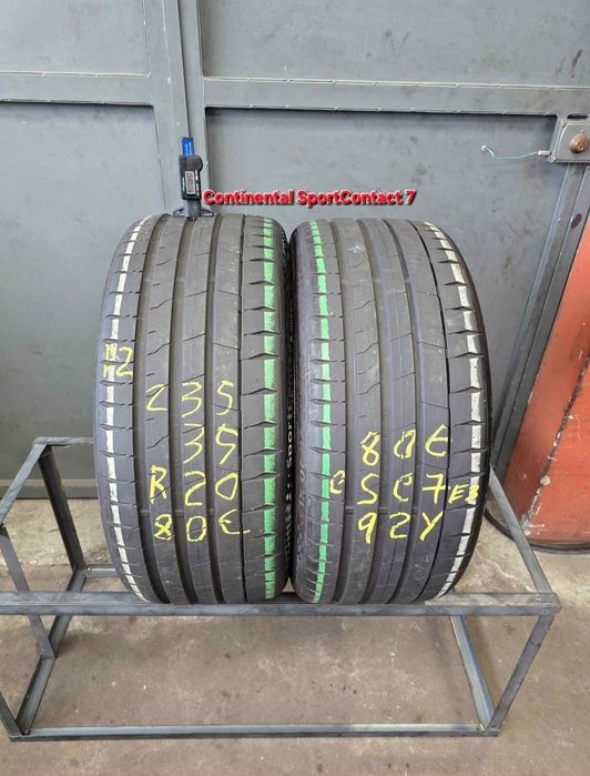 4  Pneus 235/35R20 Seminovos