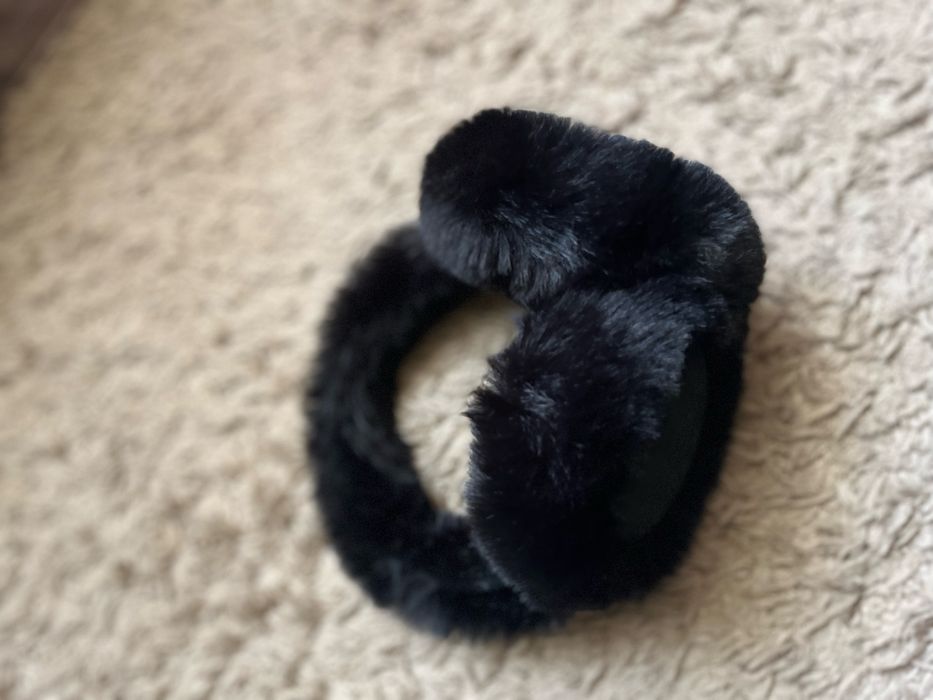 Вуха зимові теплі для жінок