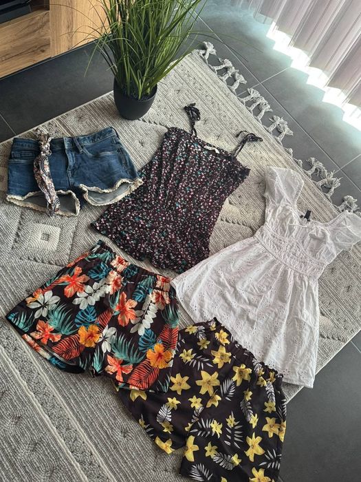 Набір одягу на дівчинку 11-12 років