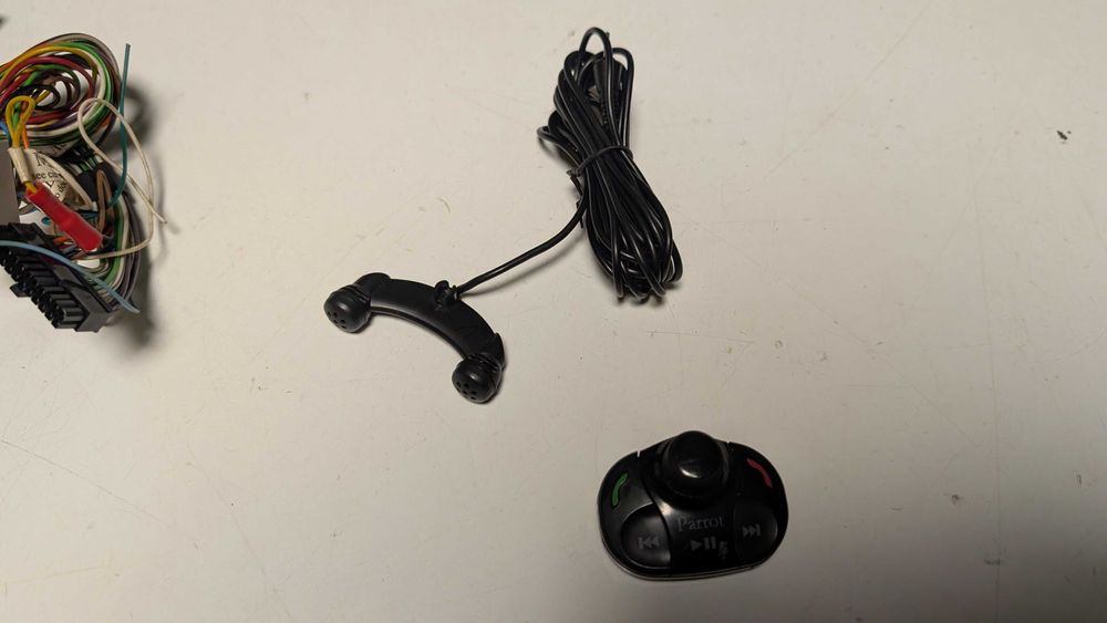 Kit Bluetooth Parrot MKI9200 Mãos-livres