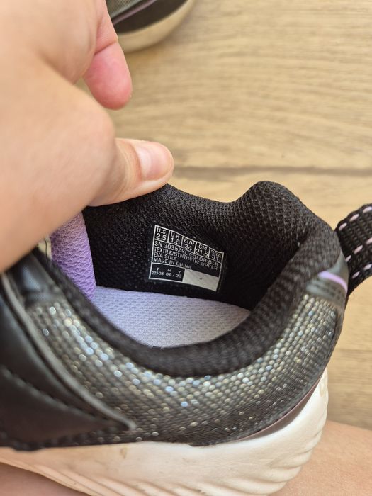 Кросівки Skechers 34 р. 21.5 см стан супер