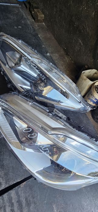 Farois para peugeot 208