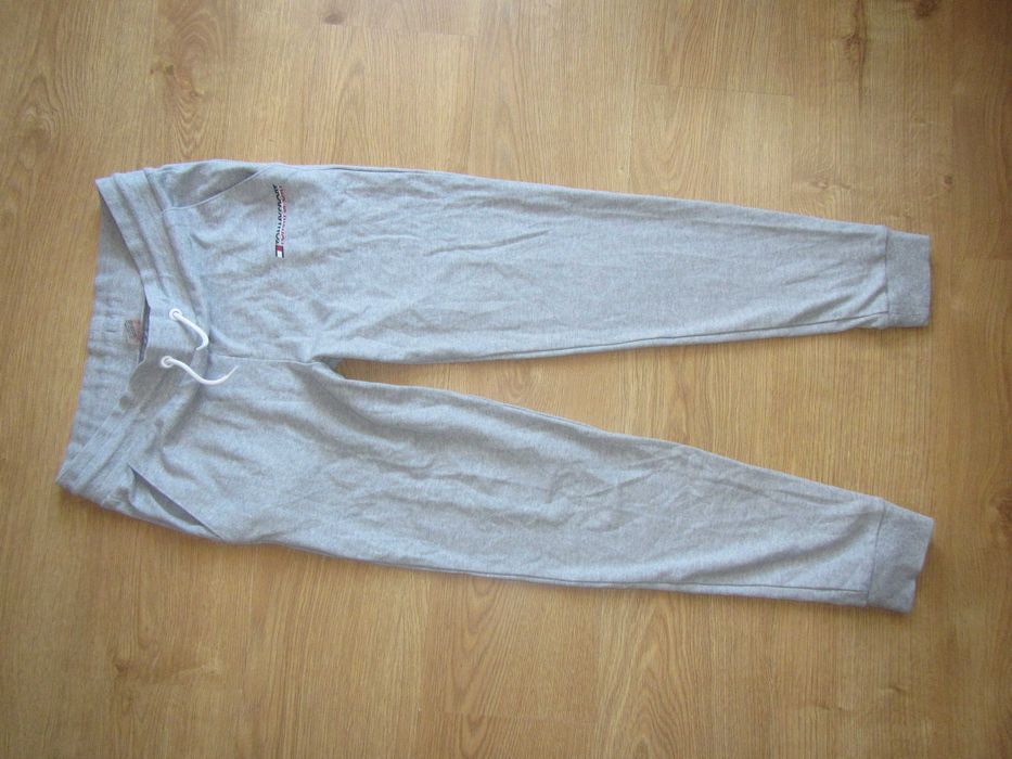Tommy hilfiger spodnie dresowe rozm.M