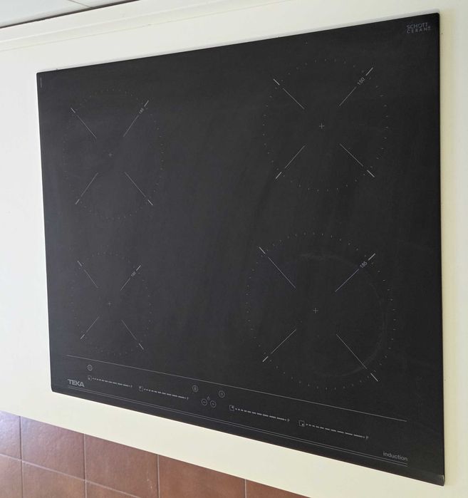 Placa Indução TEKA IZC64010BK - 4 Zonas - Semi Nova