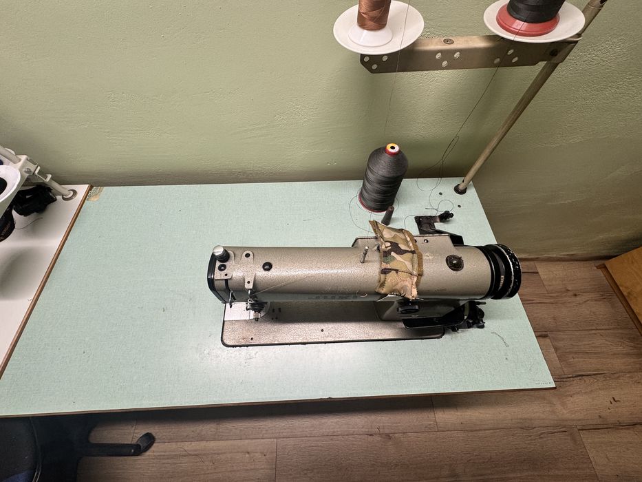 Maszyna do szycia przemysłowa Juki