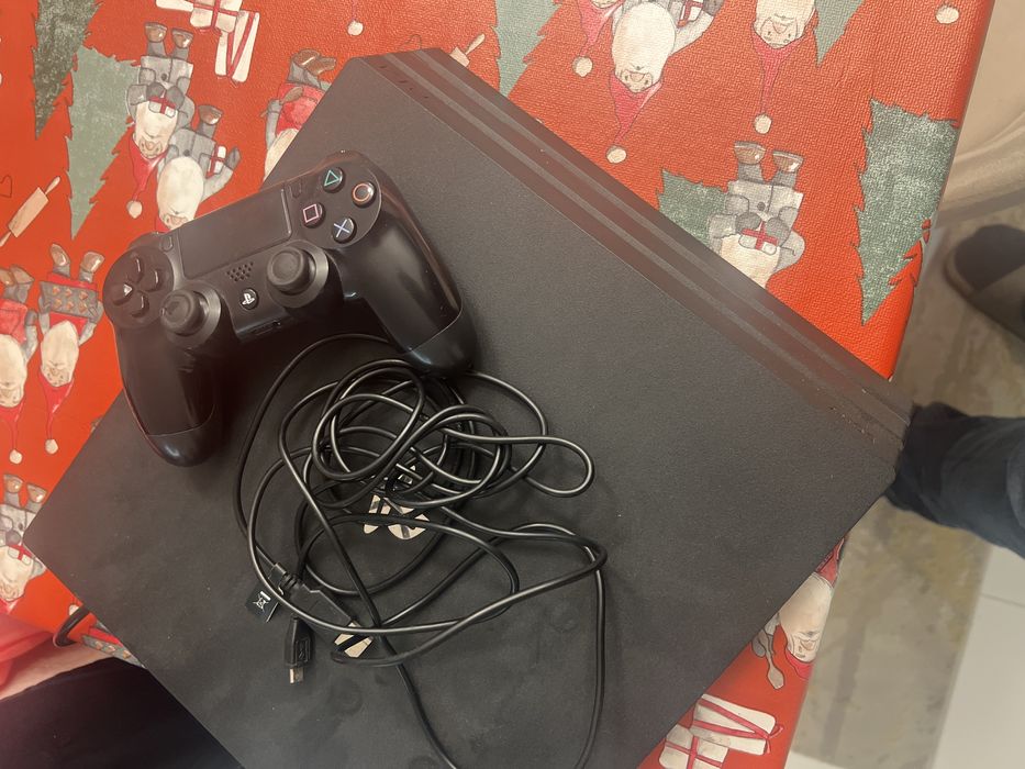 PlayStation 4 usada em funcionamento