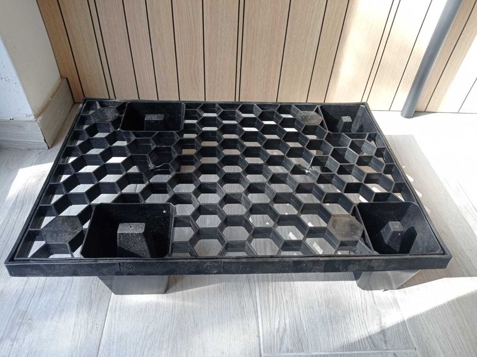 Palete de plástico encaixável