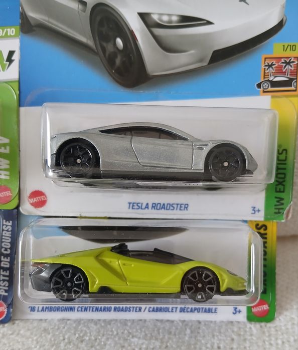 Lote 30 carros HotWheels