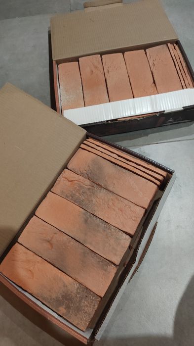 Kamień elewacyjny, czerwone cegiełki