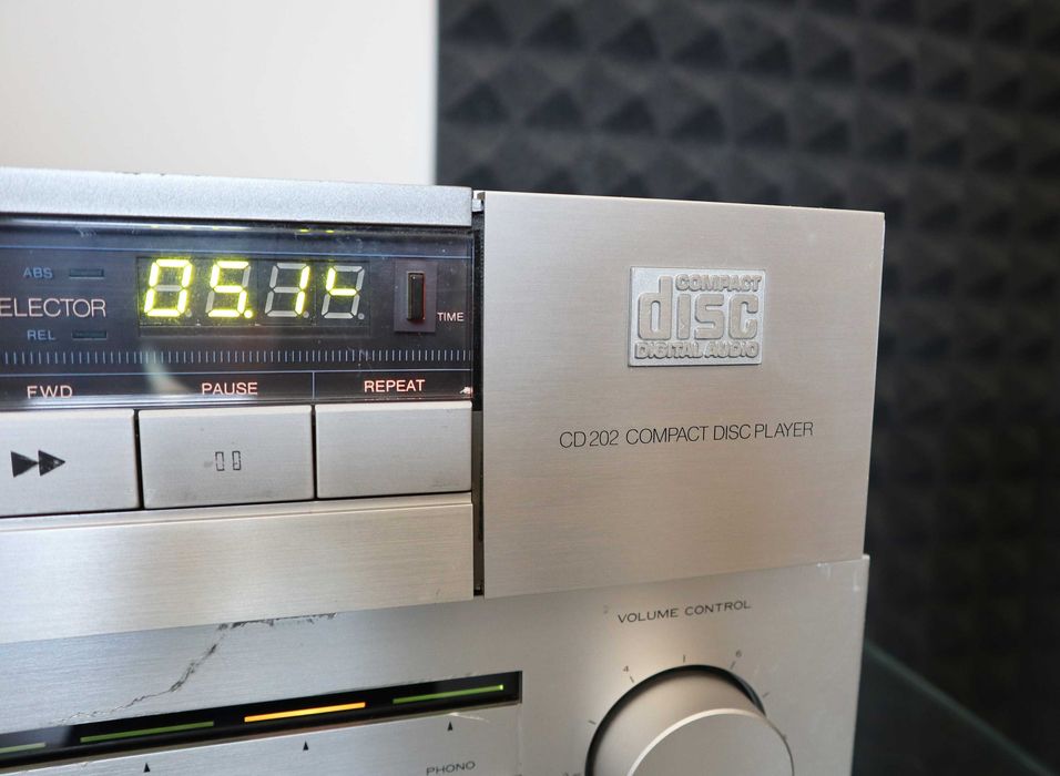 Редкий коллекционный проигрыватель Phillips CD202 Япония