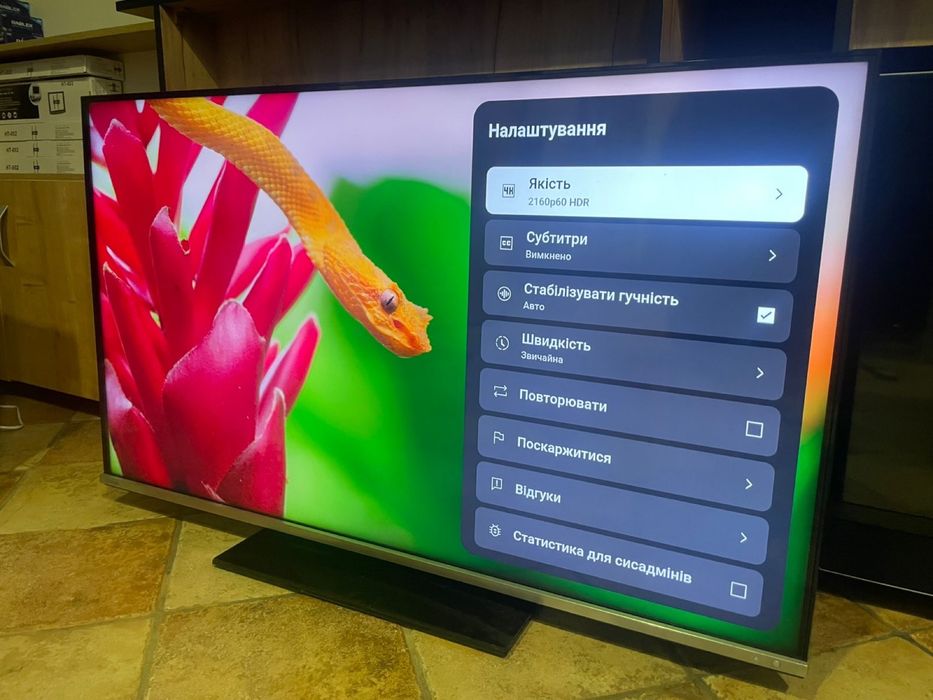 Телевізор Tohiba 50 дюймів smart TV, 4 k + кріплення на стіну