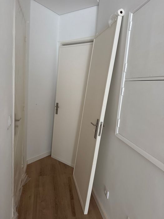 2 Portas interior em Madeira ótimo estado