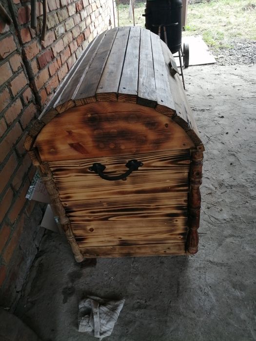 Сундук ручної роботи