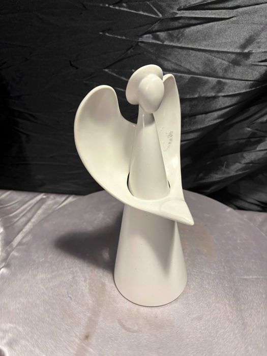 Ceramiczny anioł skrzydła w kształcie serca