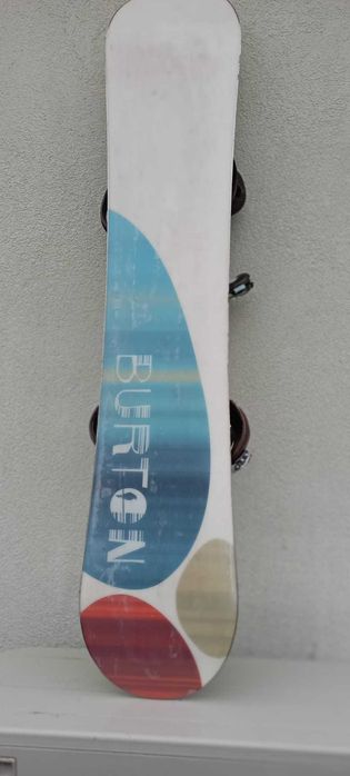 Prancha Snowboard Burton 143 (Modelo Feminino) + Fixações Burton Lexa