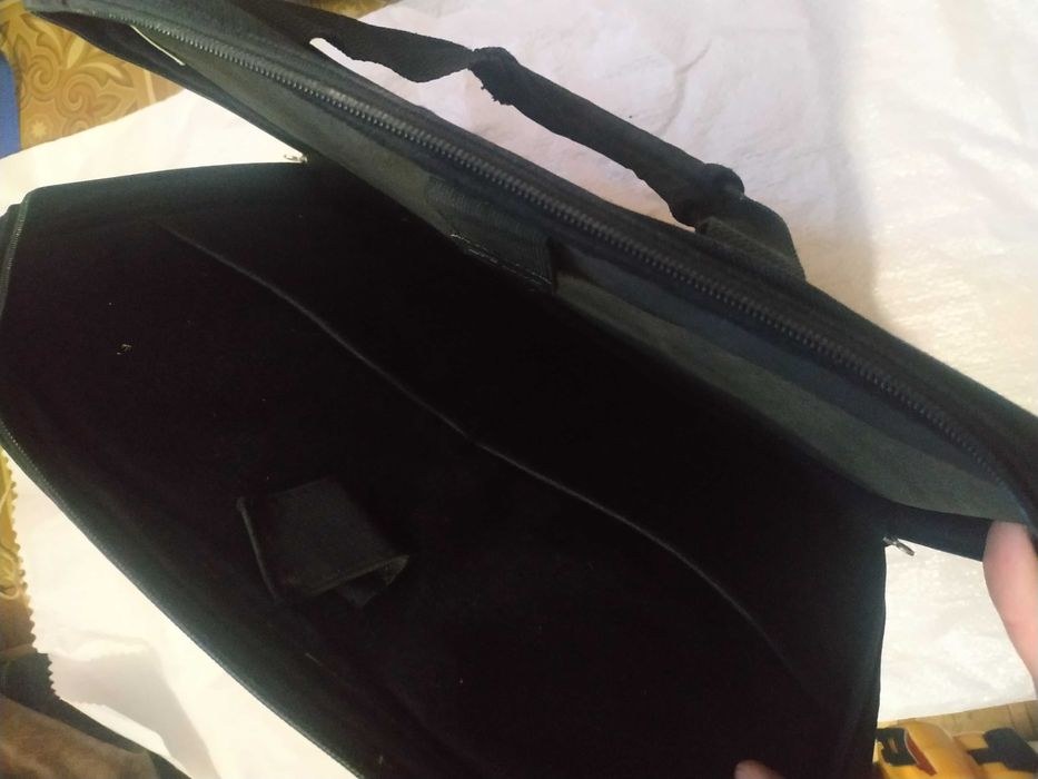 Сумка для ноутбука targus.