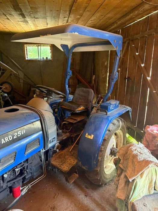 Трактор Foton FT 250А