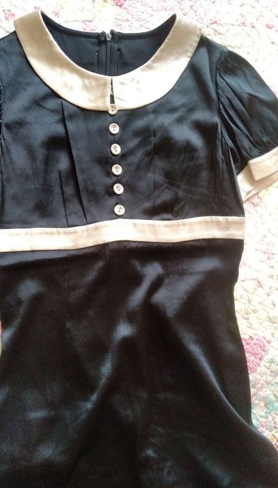 Шёлковое платье.