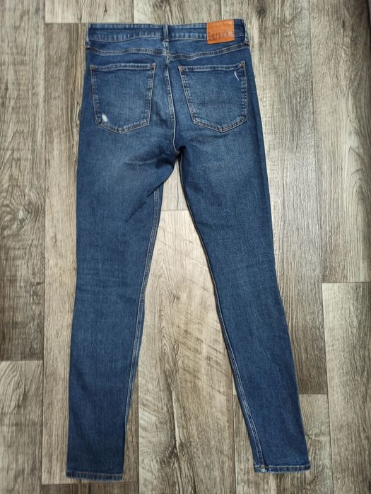 Джинсы Denim Bershka 28 размер скинни