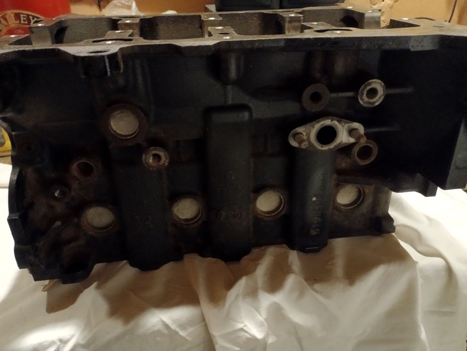 Блок двигателя D4FD