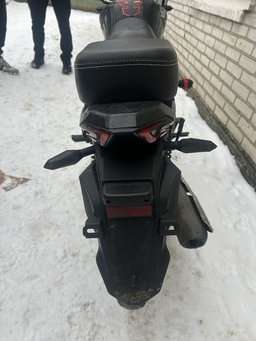 Mustang fit 125 в хорошому стані