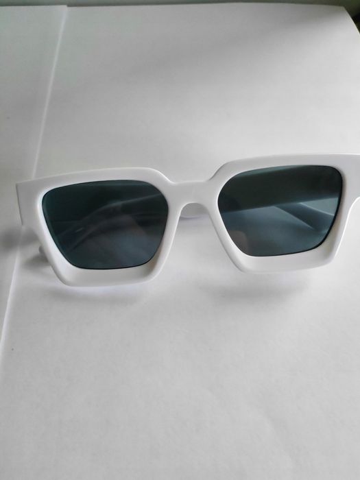 Eleganckie Okulary przeciwsłoneczne Jaguar luksusowe białe