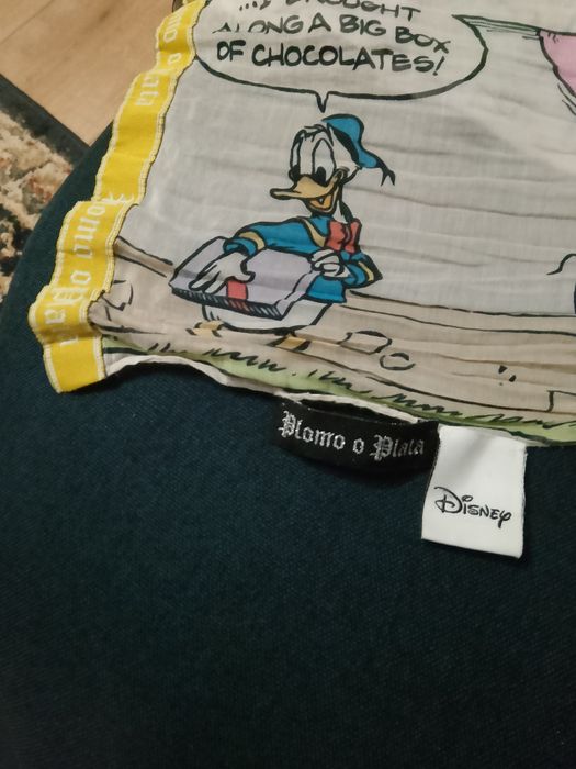 Bieżnik  cepela i szalik Disney i piękne szaliki