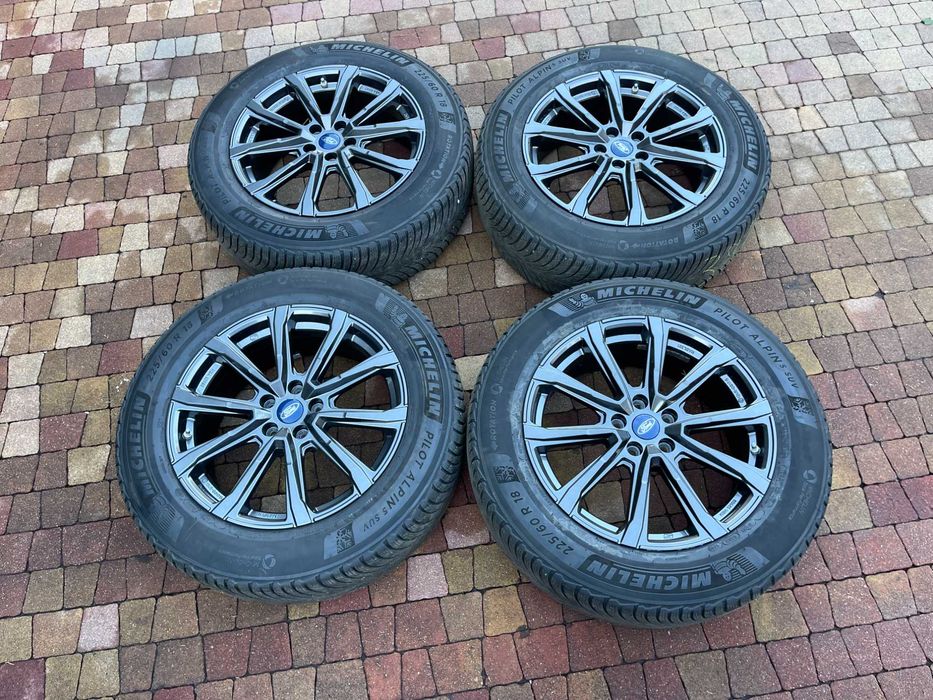 3822. Koła zimowe Kuga III Escape 225/60/18 5x108 grafit ET49 Michelin