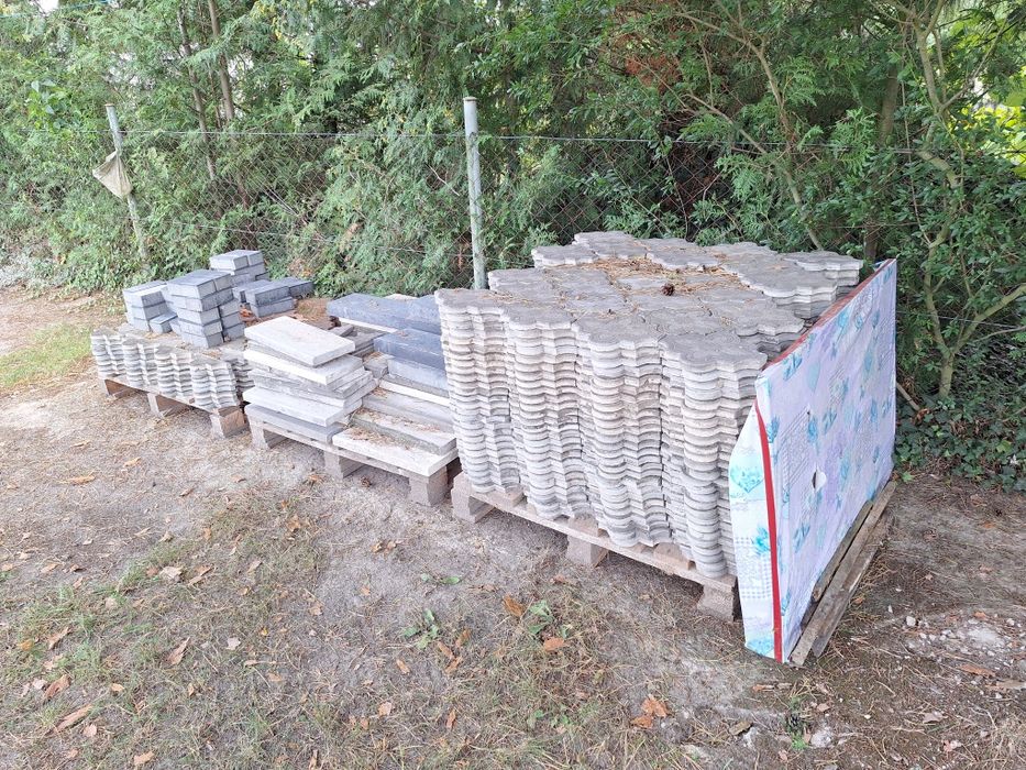 Sprzedam kostkę brukową – ok. 30 m² (okazja!)