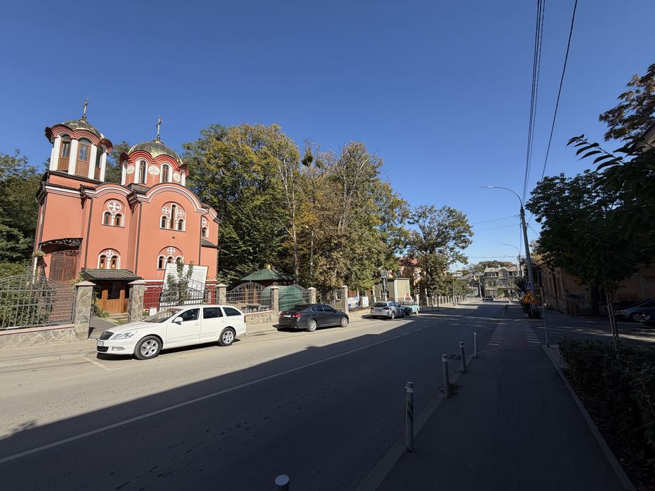 2 кімнатна в ЦЕНТРІ  р-н ПАРКУ ШЕВЧЕНКА 2 поверх